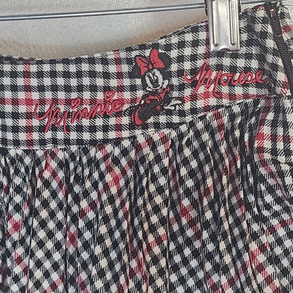H&M x Disney Black Red White Minnie Mouse Embroid Plaid Adj Waist Pleat Skirt 2Y - Picture 5 of 16